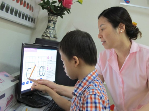 Lần đầu tiên Việt Nam có chương trình cấp quốc gia bảo vệ trẻ em trên mạng