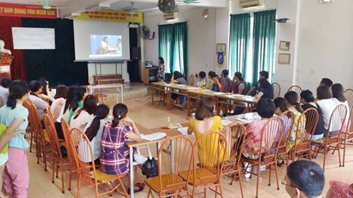 Trung tâm Sao Mai tập huấn phụ huynh về phát triển giao tiếp cho trẻ tự kỷ