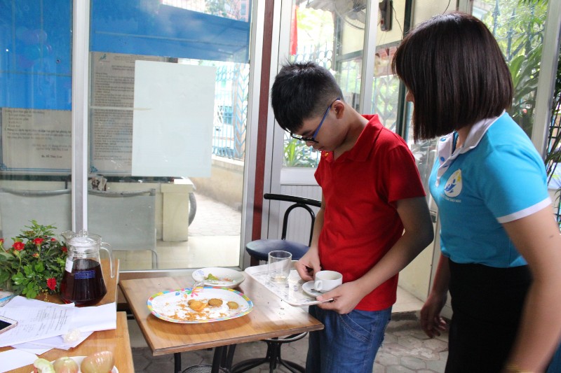 Mô hình hướng nghiệp cho thanh - thiếu niên khuyết tật trí tuệ - tự kỉ tại Trung tâm Sao Mai